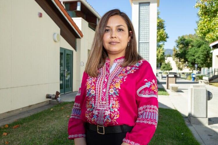 At LA Mission College, Spanish speakers find the right words to improve their mental health