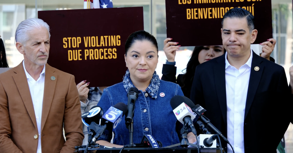 Sen. Gonzalez speaks at press conference