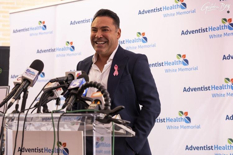 De-La-Hoya-donation-2-Courtesy-of-Golden-Boy-Promotions