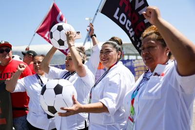 WCup LA Stadium Workers Strike