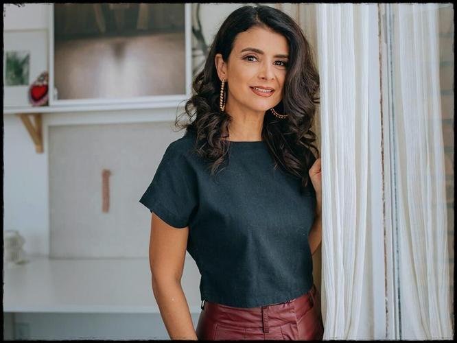 Ana Flores | October 2021