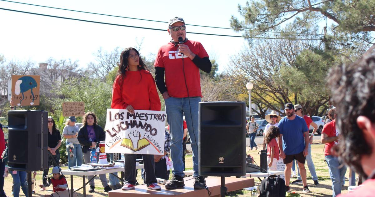 Tucson teachers are creating Immigrant Support Teams, but demand school board do more