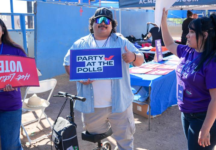 poder latinx caravan 5