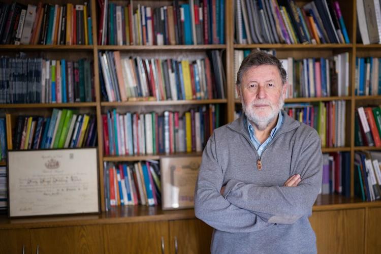 American Community Media - L1004900-2.jpg