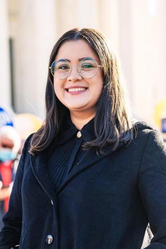 Latinas/x, and health experts spell out what Roe v. Wade reversal means for us