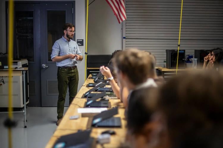 CalMatters/CatchLight  100625-CART-High-School-LV-19.jpg