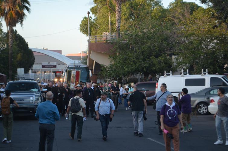 migrant procession
