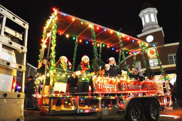 PHOTOS Mashpee Chamber Christmas Parade Brightens The Season Mashpee