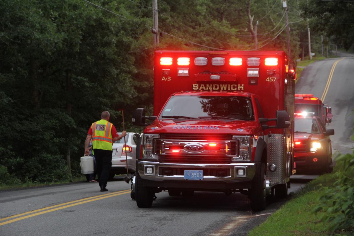 Six Evaluated At Scene Of Sandwich Car Crash Sandwich News