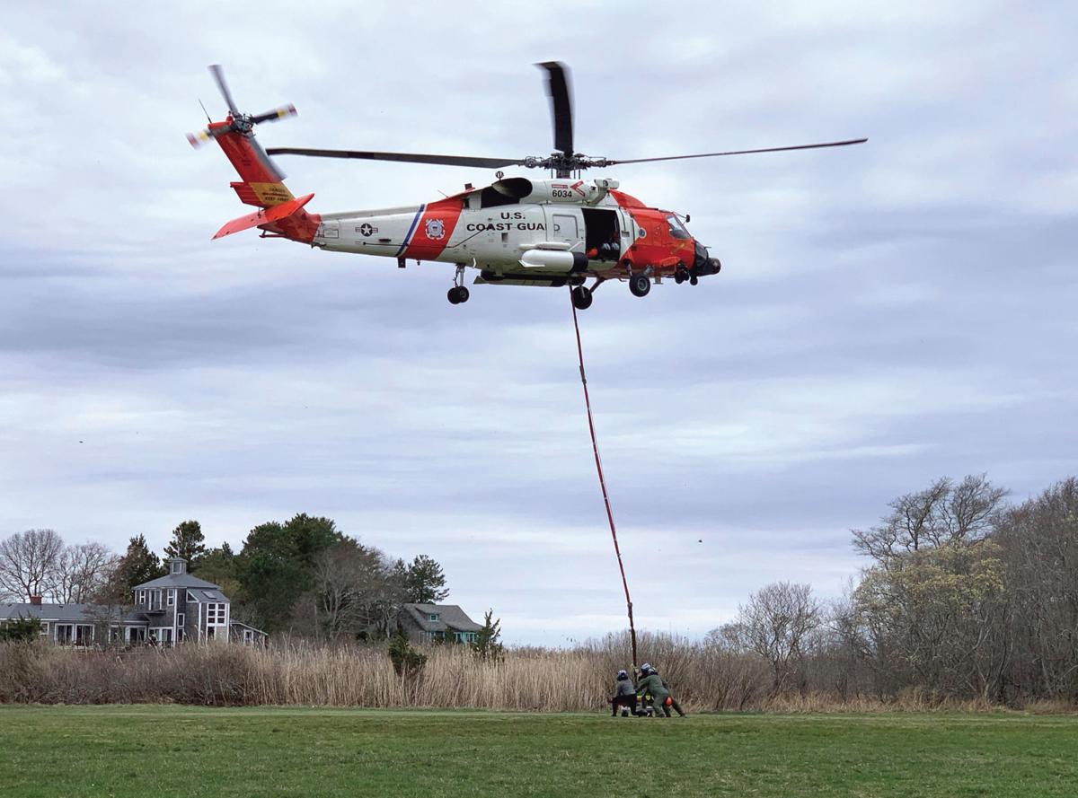 Helicopter Picks Up AUV