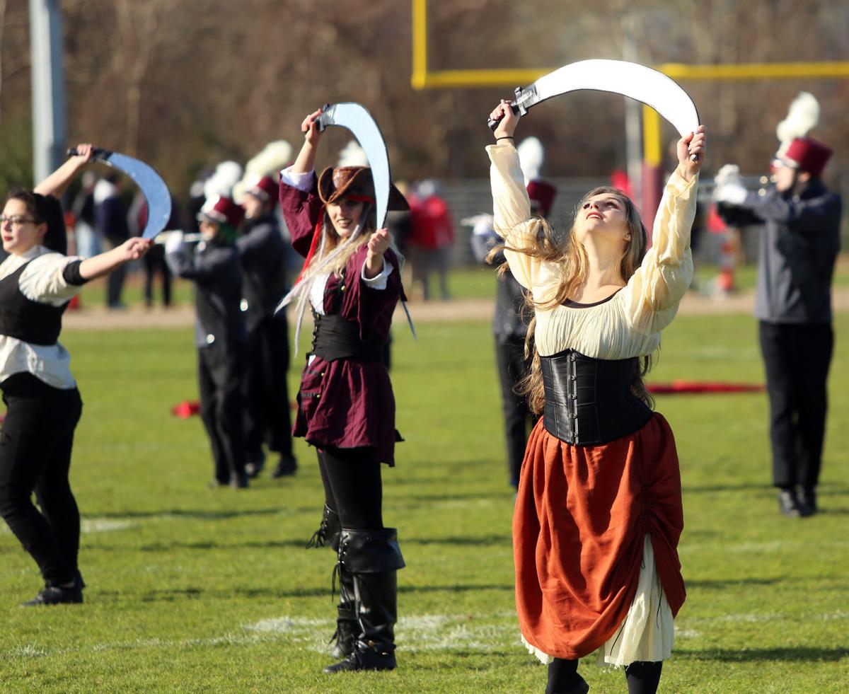 Connolly Leads Clippers To Thanksgiving Game Win 50 32 Falmouth
