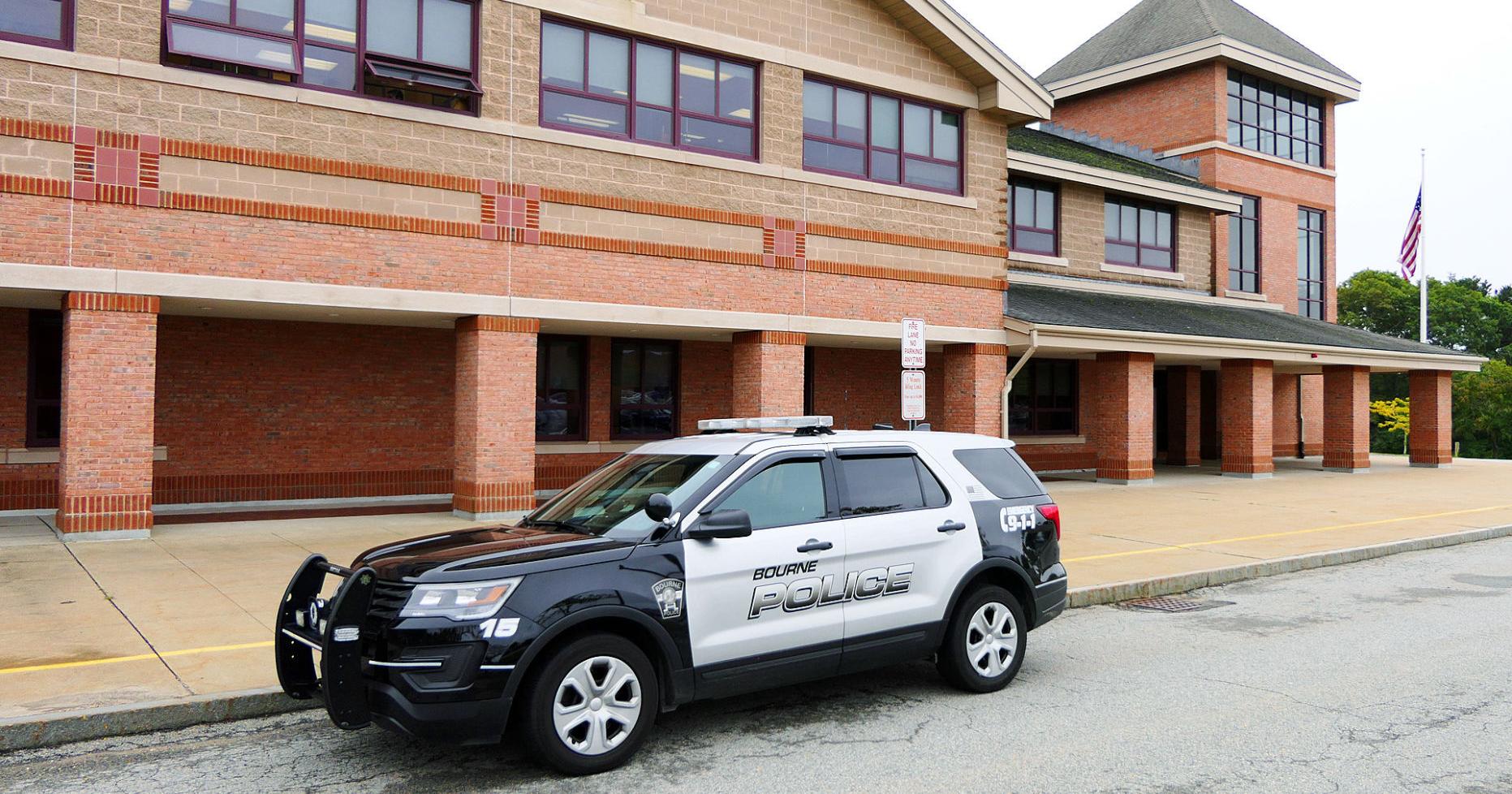 Bourne Police Issue Warning After Student Approached At Bus Stop - Vimarsana News