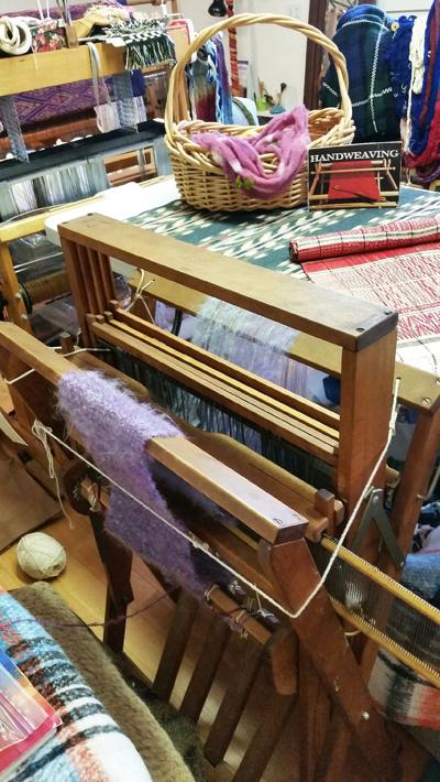 Weaving And Spinning Classes At Cataumet Arts | Arts & Entertainment ... - Weaving And Spinning Instruction