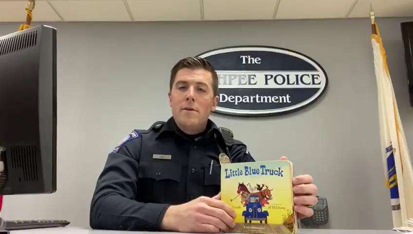 Mashpee Police Department Story Time Capenews Net