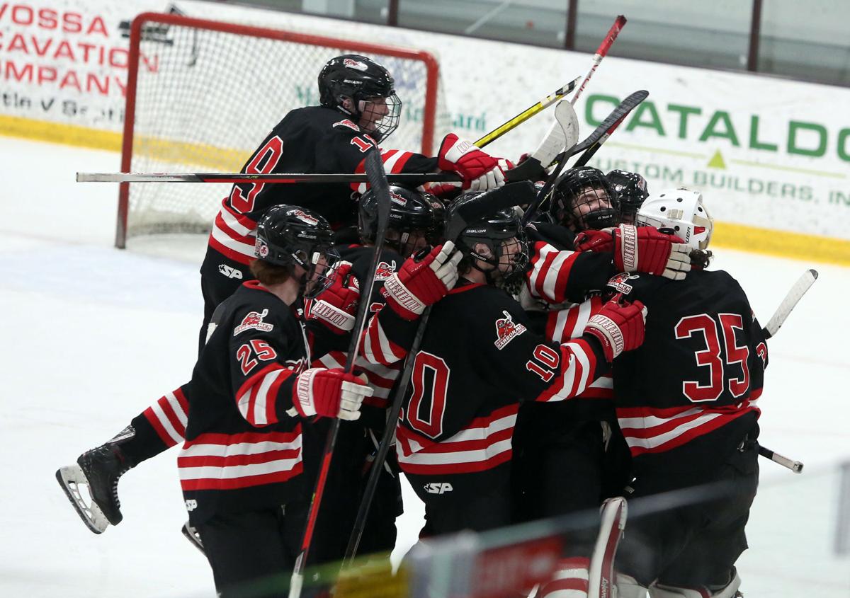 Hingham Hockey Dominates Classic Final Falmouth Sports capenews