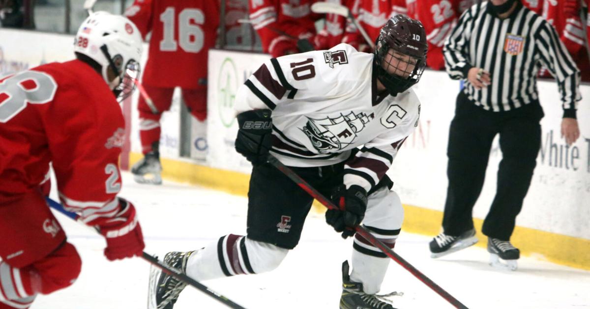 Rebound Road Win For Falmouth Boys' Hockey | Falmouth Sports | capenews.net