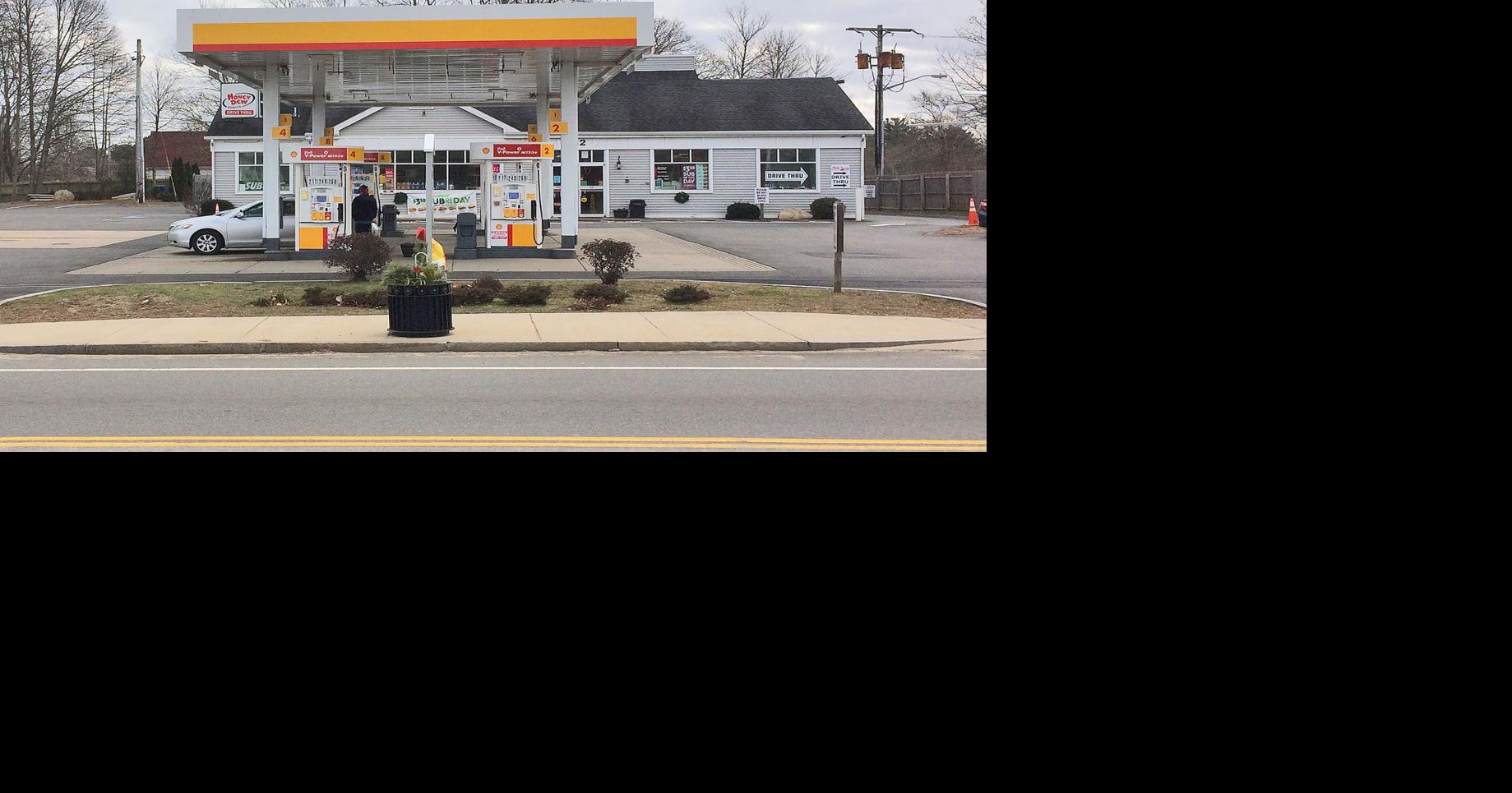 Main Street Buzzards Bay A Haven For Gas Stations Bourne News