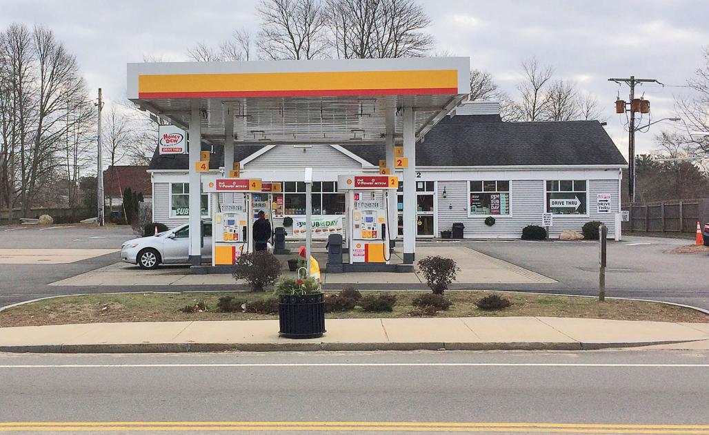 Main Street Buzzards Bay A Haven For Gas Stations Bourne News