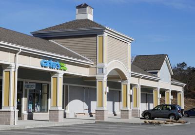 Unused Spacees At The Sagamore Outlet Mall