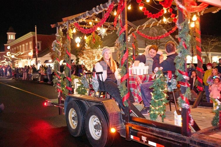 PHOTOS Mashpee Christmas Parade 2023 Mashpee