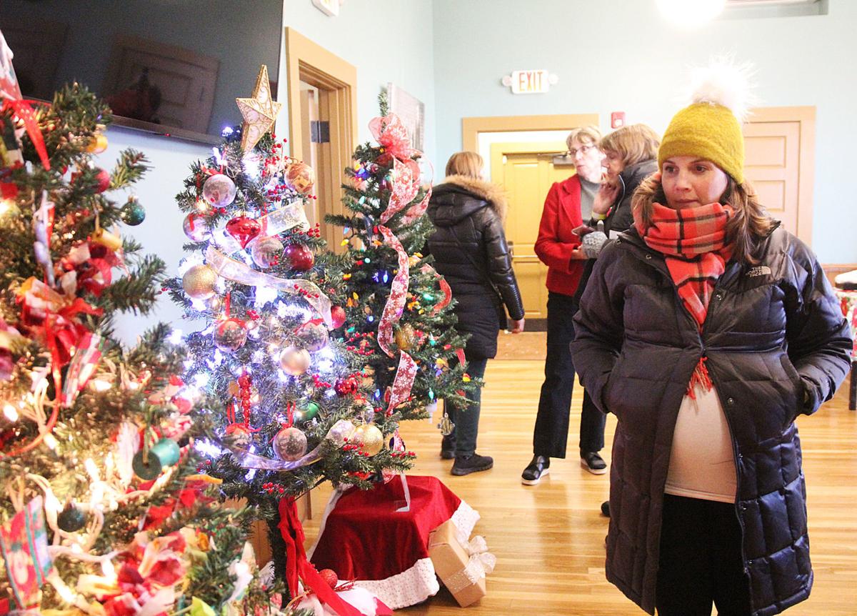 Tree Auction At Sand Hill Community Center