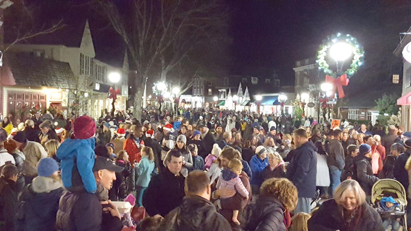 Falmouth Holiday Stroll Draws Largest Crowd Yet Falmouth News