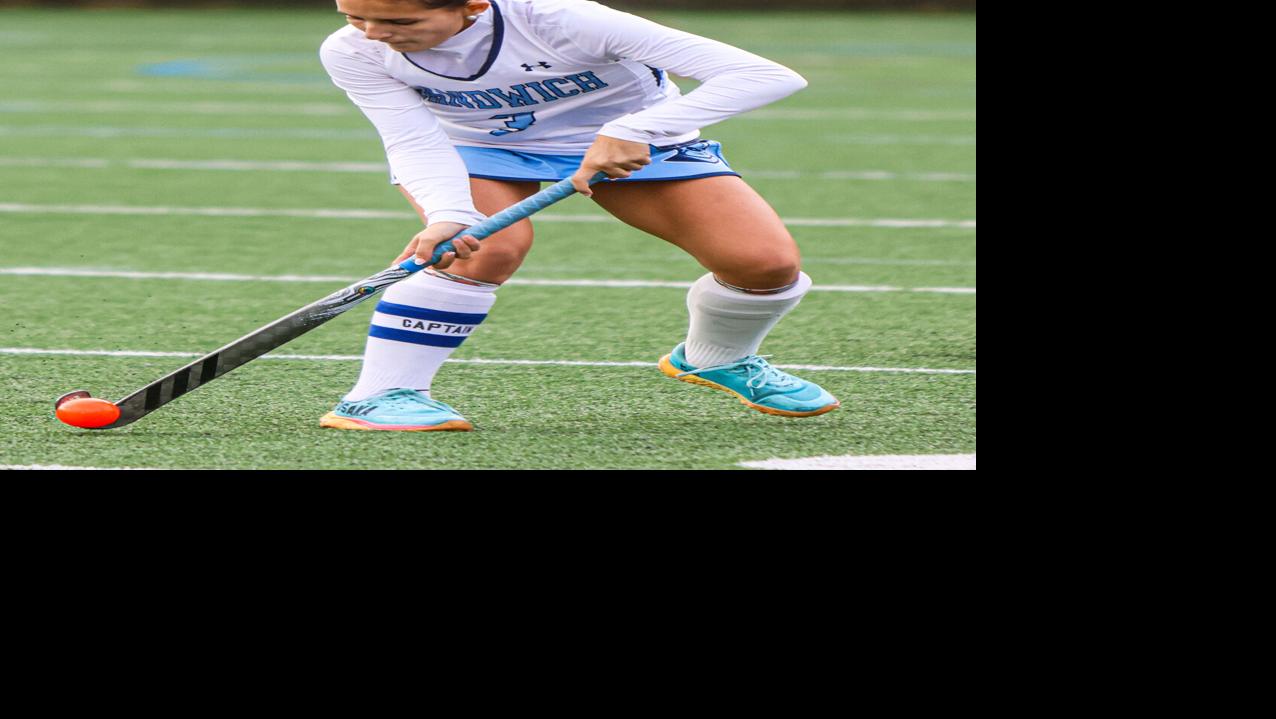 Field Hockey Heads Into Regular Season Finale As No. 1 In MA