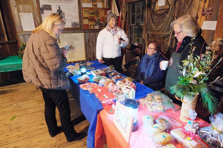 PHOTOS Christmas In Old Bourne Village Bourne