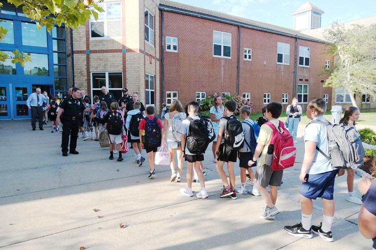 Ox Ridge Scjool PHOTOS: Oak Ridge School First Day, September 2, 2025 | Sandwich ...