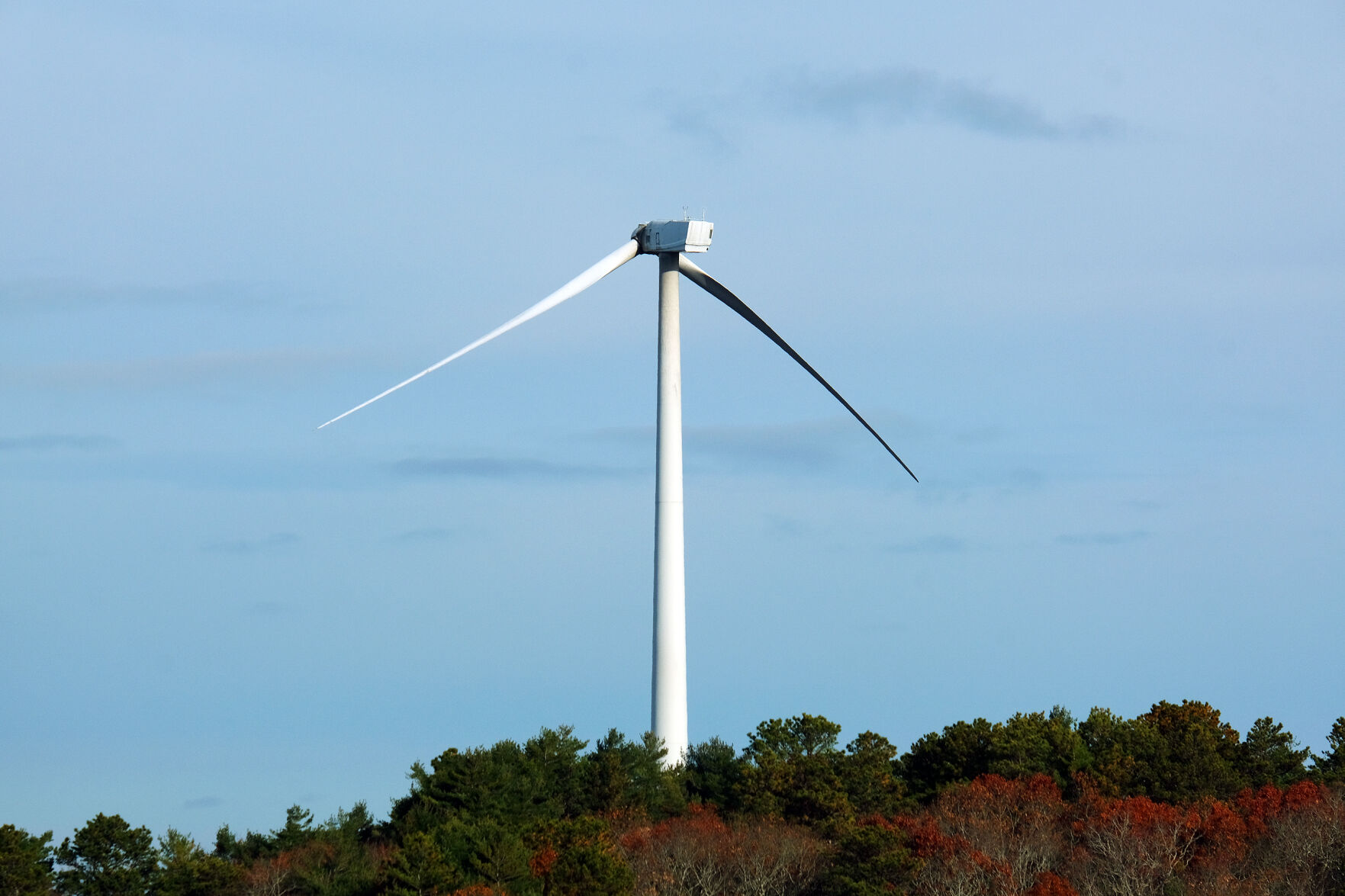 Wind Turbine Blade Manufacturer Has Troubled Equipment History