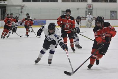 Sandwich Hockey Outscores Middleboro Sandwich Sports Capenews Net