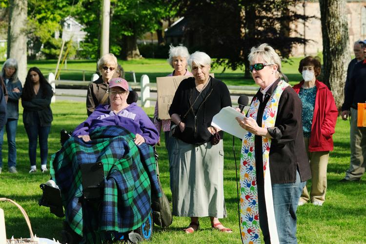 Pam Rothstein 'Citizen Of The Year'; Minister Preaches Openness, Social Justice ...
