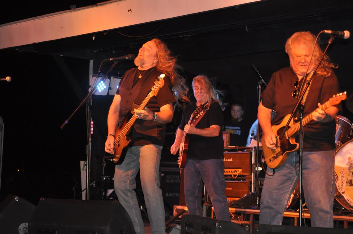 Kentucky Headhunters bring Southern roots rock to chilly Fort Pierre
