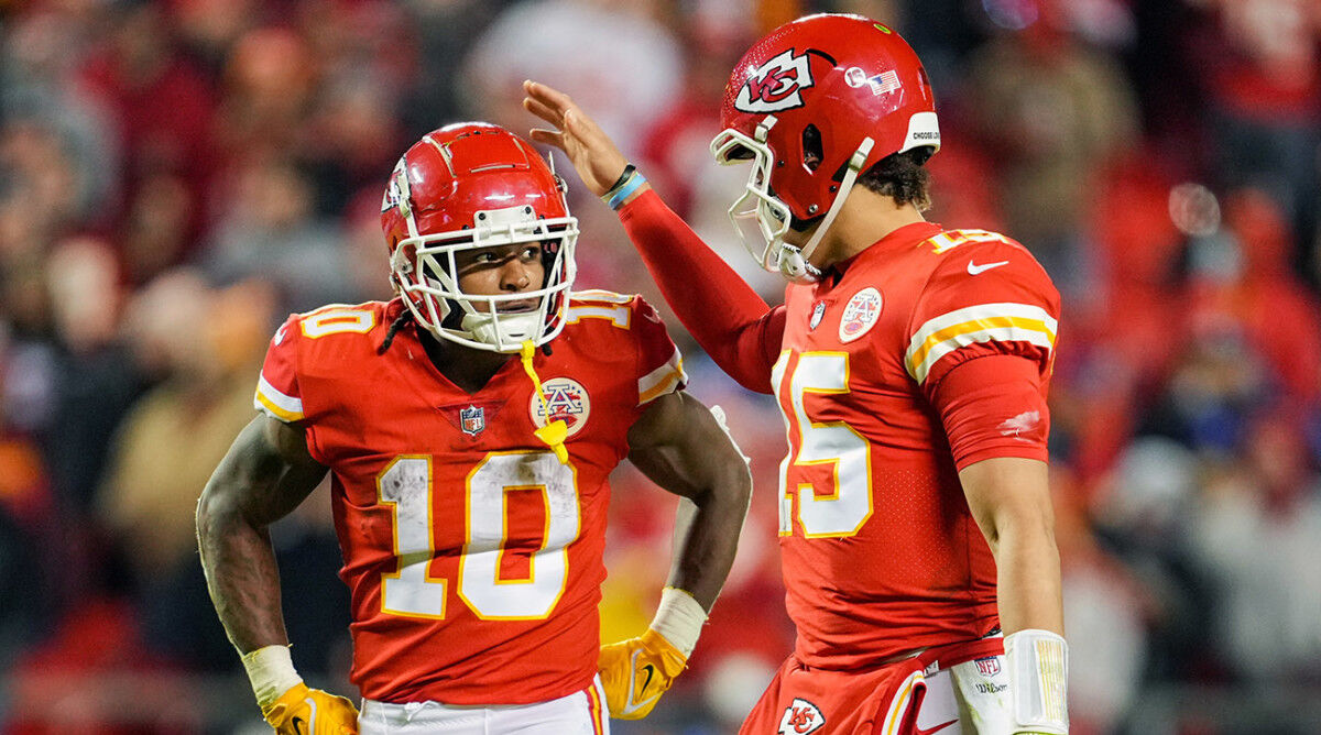 Chiefs vs. Broncos live stream: How to watch NFL Week 14 game online -  DraftKings Network