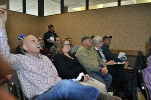 Big crowd on hand for meeting on Missouri River flood control