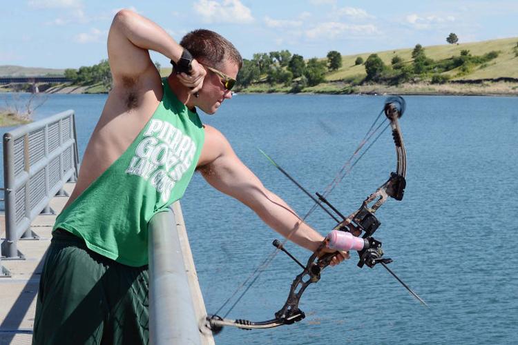 Bow fishing gaining popularity in state