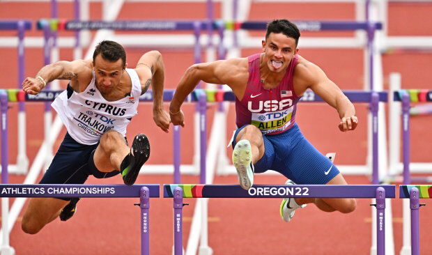 Philadelphia Eagles WR Devon Allen runs third-fastest 110-meter hurdles  ever with time of 12.84 - ESPN