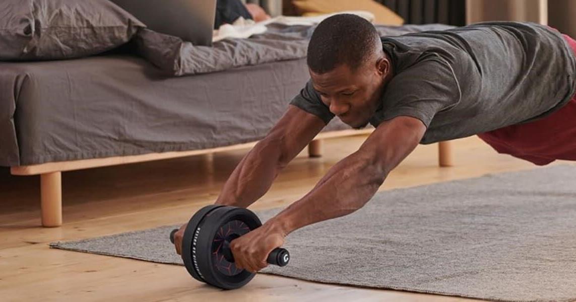 Even 'Fitness Fanatics' Love This Amazon Ab Roller That's Under $20 Right Now
