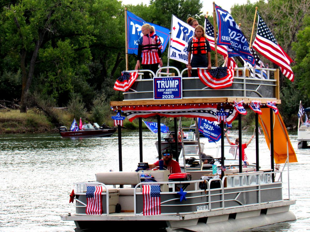 Trump Armada Pierre Boat Parade Draws Hundreds Local News Stories Capjournal Com