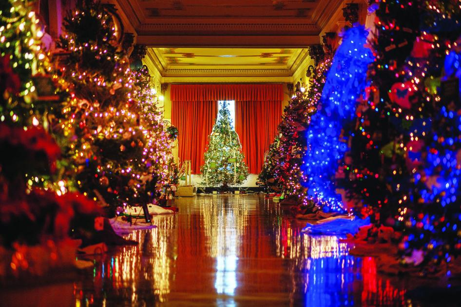 Christmas At The Capitol Open Through 10 P M Saturday Local News Stories Capjournal Com