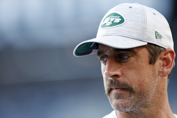 NFL World Reacts To Aaron Rodgers' New Look For 2022 Season - The Spun:  What's Trending In The Sports World Today