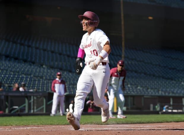 Lowell tops Washington 11-3 for SFS title; Isabella Fong makes history