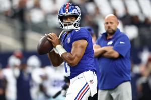 There Are Growing Calls For Russell Wilson To Retire Immediately