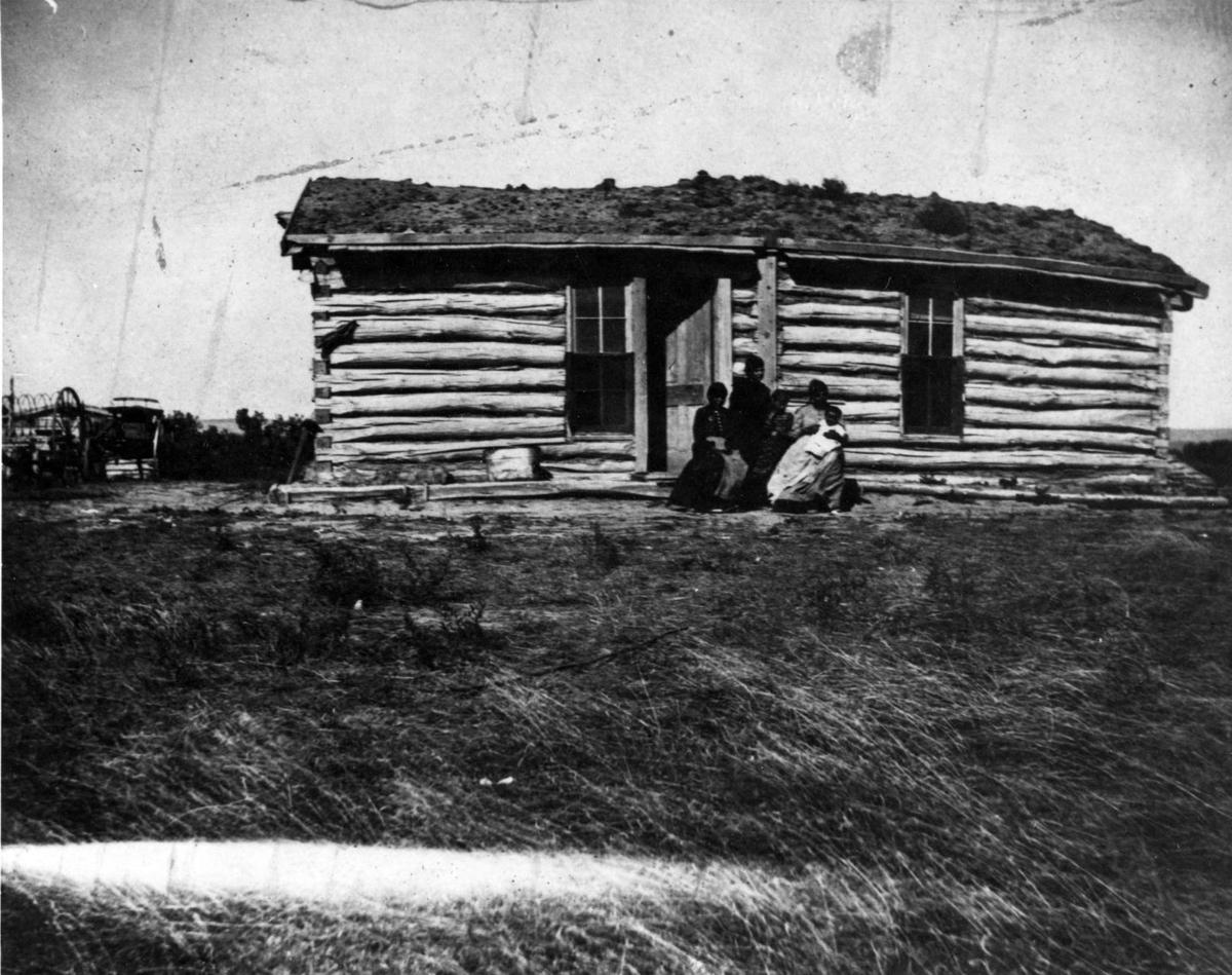 All the people on the prairie in 1910 Community