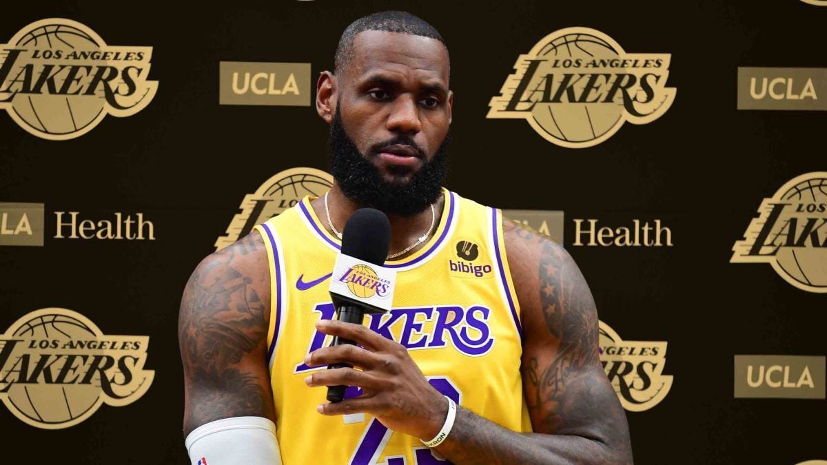 LeBron James and the Lakers are in a game of chicken, and no one will be a  winner 