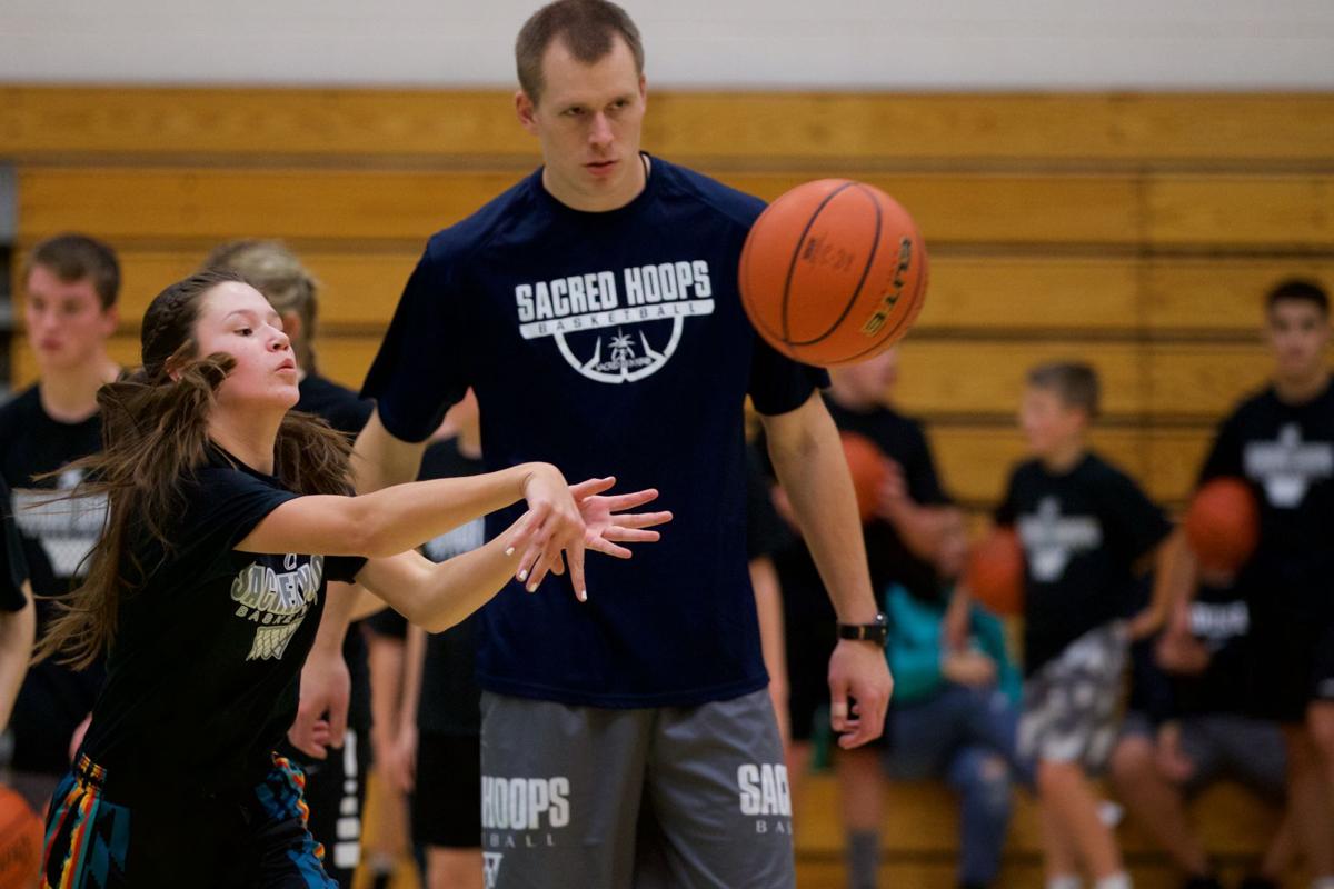 Sacred Hoops Laettner Hold Basketball Camp In Pierre Local