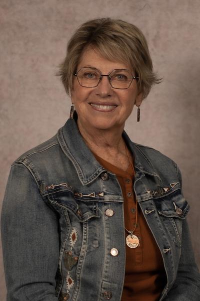 Fort Pierre Mayor Gloria Hanson