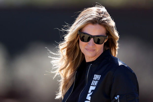 Erin Andrews' Rain Delay Style Diary - Sports Illustrated