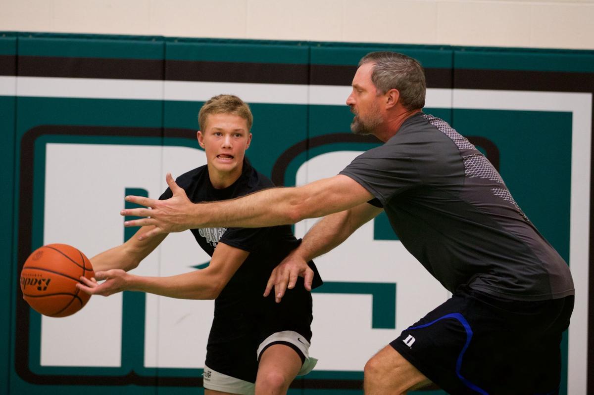 Sacred Hoops Laettner Hold Basketball Camp In Pierre Local