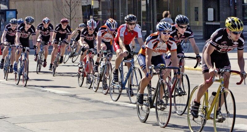 uw cycling jersey